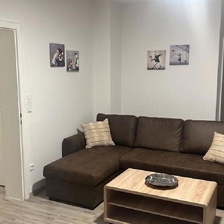 Eine Modern Renovierte Wohnung Mit Balkonterrasse. Lubbecke Exterior photo