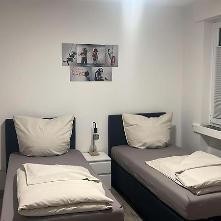 Eine Modern Renovierte Wohnung Mit Balkonterrasse. Lubbecke Exterior photo