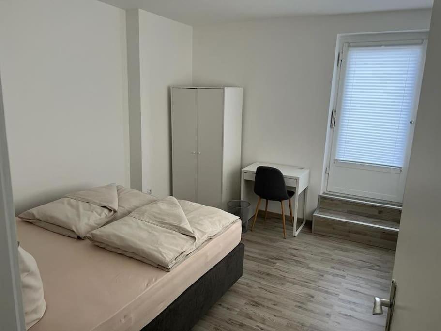Eine Modern Renovierte Wohnung Mit Balkonterrasse. Lubbecke Exterior photo
